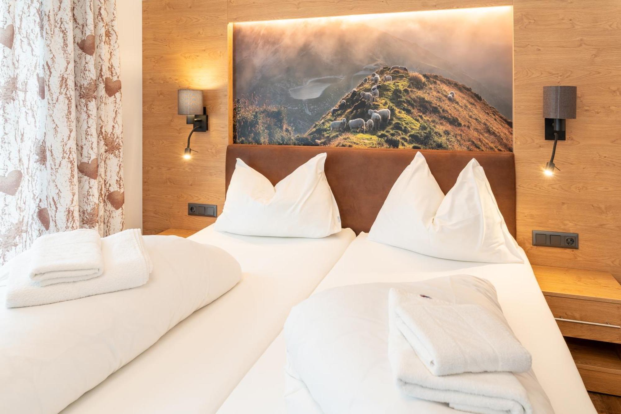 Alpenresidenz Hotel Gell Tweng Bagian luar foto